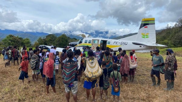 Penerbangan Perdana Subsidi Perintis Rute Timika–Jila Disambut Antusias Masyarakat
